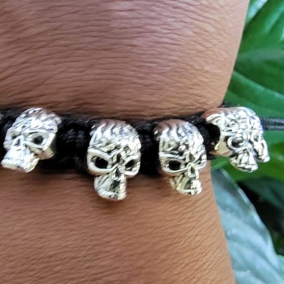 Hand crafted Macrame Skeleton bead adjustable bracelet and ring. UNISEX. - Picture 3 of 4
